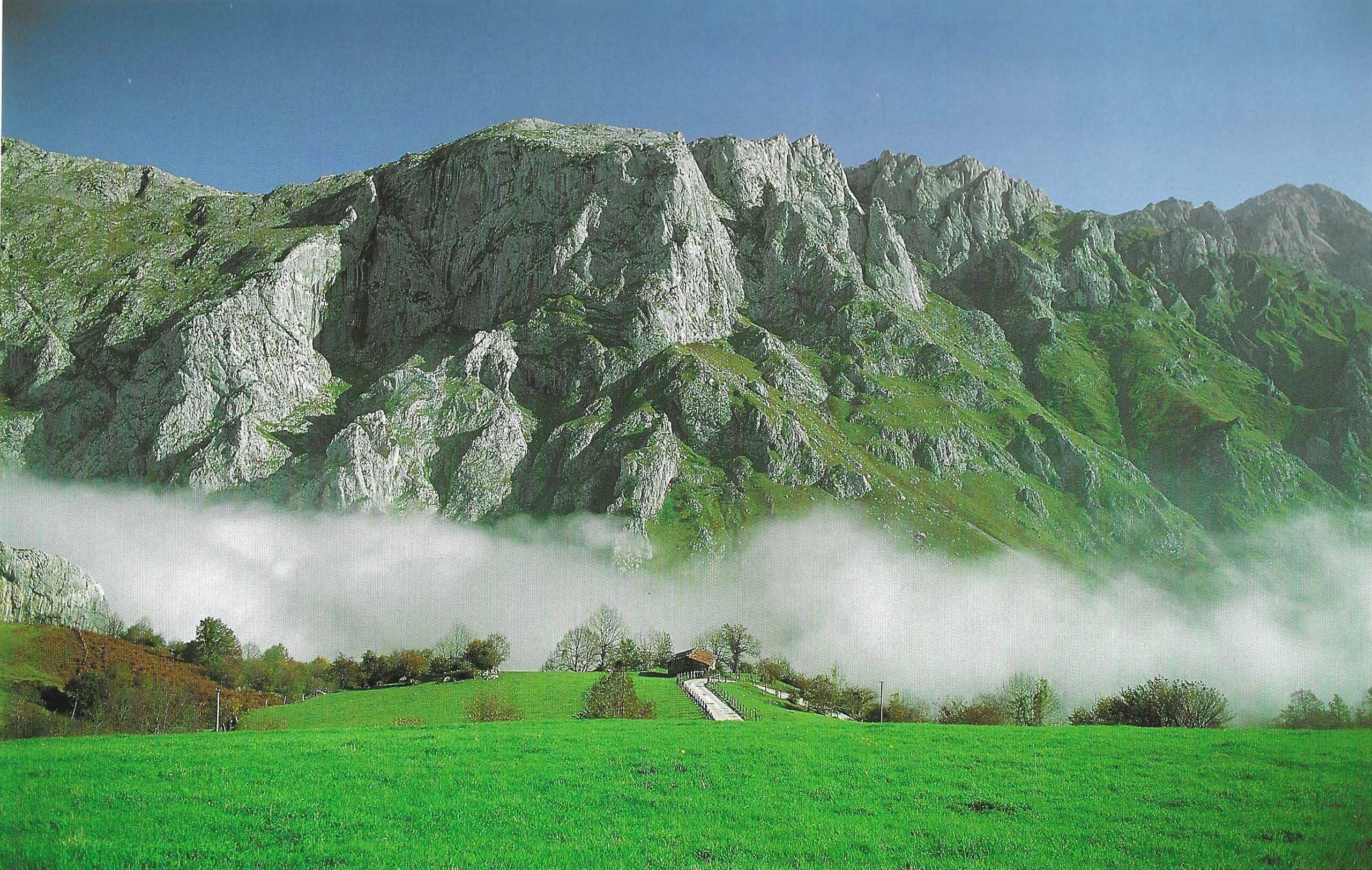 Panorámica del Parque Nacional desde Amieva